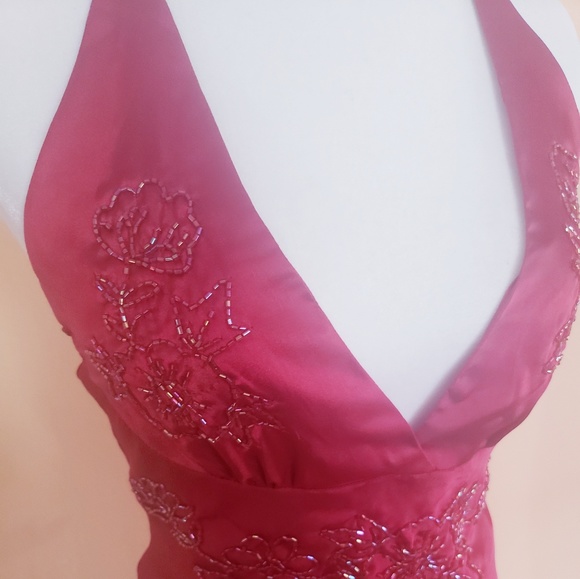 Sexy Beaded Red Halter - Picture 3 of 7